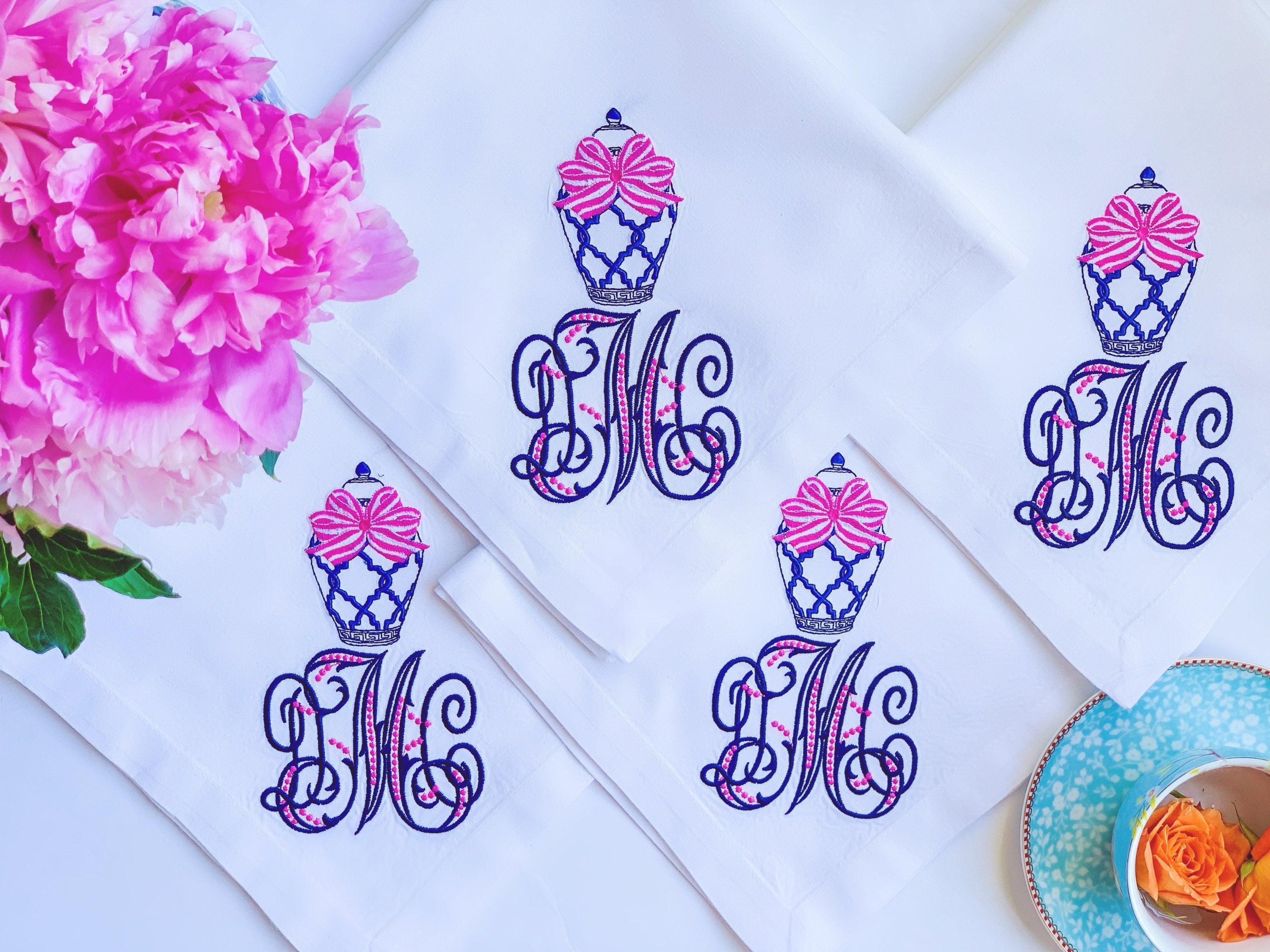 Monogrammed Dinner Napkins, Embroidered Linen Napkins, Personalized Cloth Napkins, Embroidered Napkins, Custom Napkins, Personalized Gift