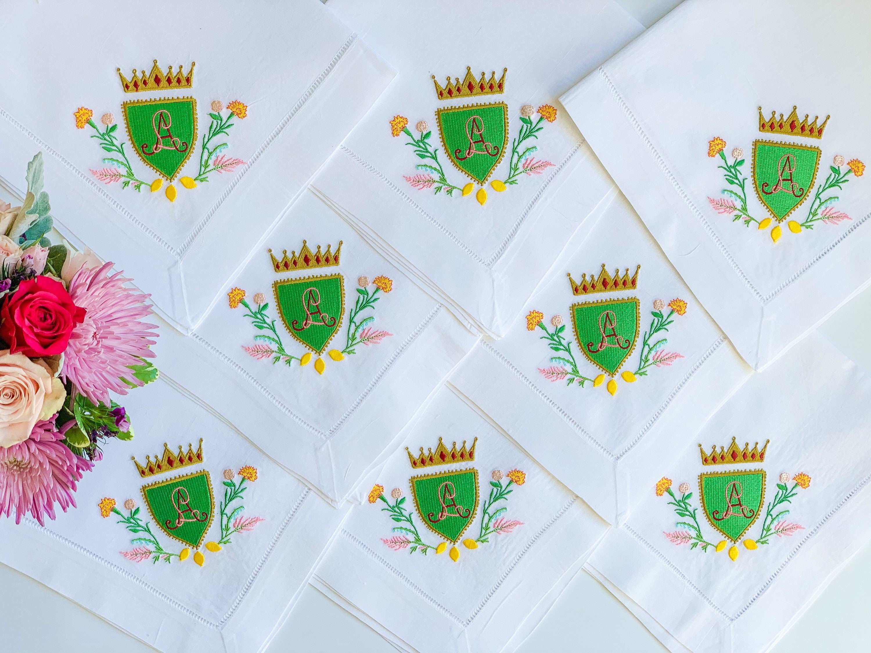 Custom Wedding Crest Linen Dinner Napkins - Personalized Gift - Monogrammed - Embroidered - Wedding Gift - Wedding Crest